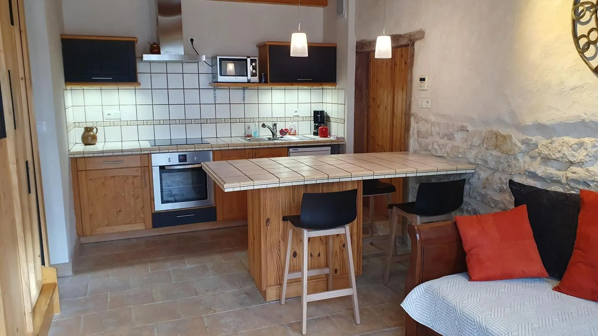 Chambres D'Hotes Grange Carree Saint-Remy  Bed & Breakfast